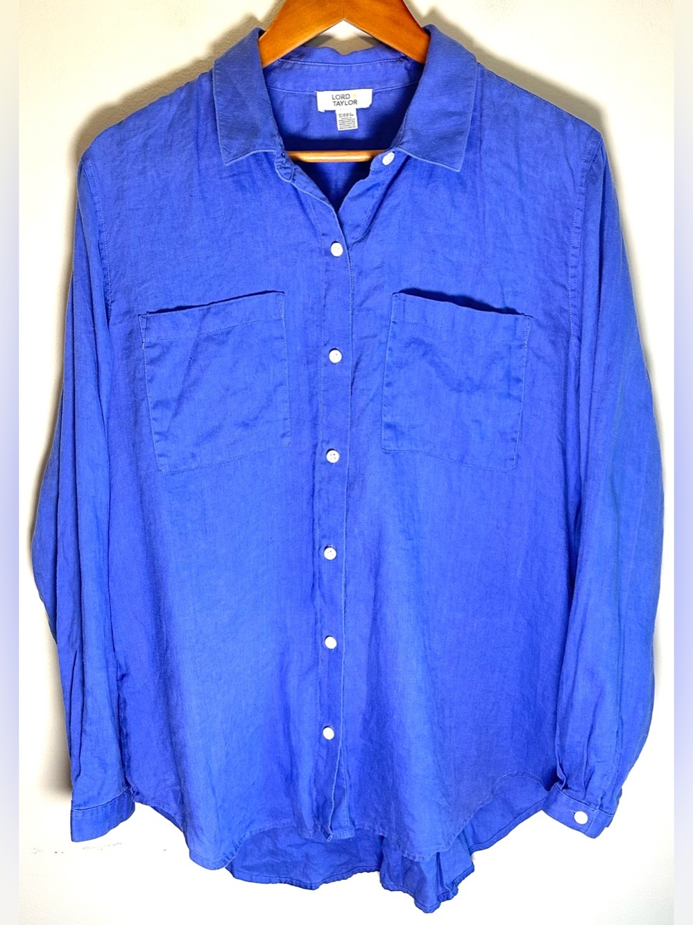 Lord & Taylor Women’s Button Up Shirt Size XL Faded Blue Purple Linen Pockets